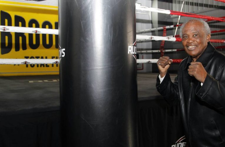 EX CAMPEÓN DEL MUNDO JOSÉ LEGRÁ MEJORA DEL CORONAVIRUS