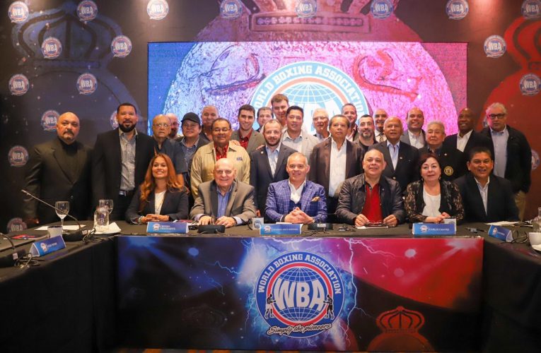 DIRECTORIO AMB DA BIENVENIDA A NUEVOS MIEMBROS