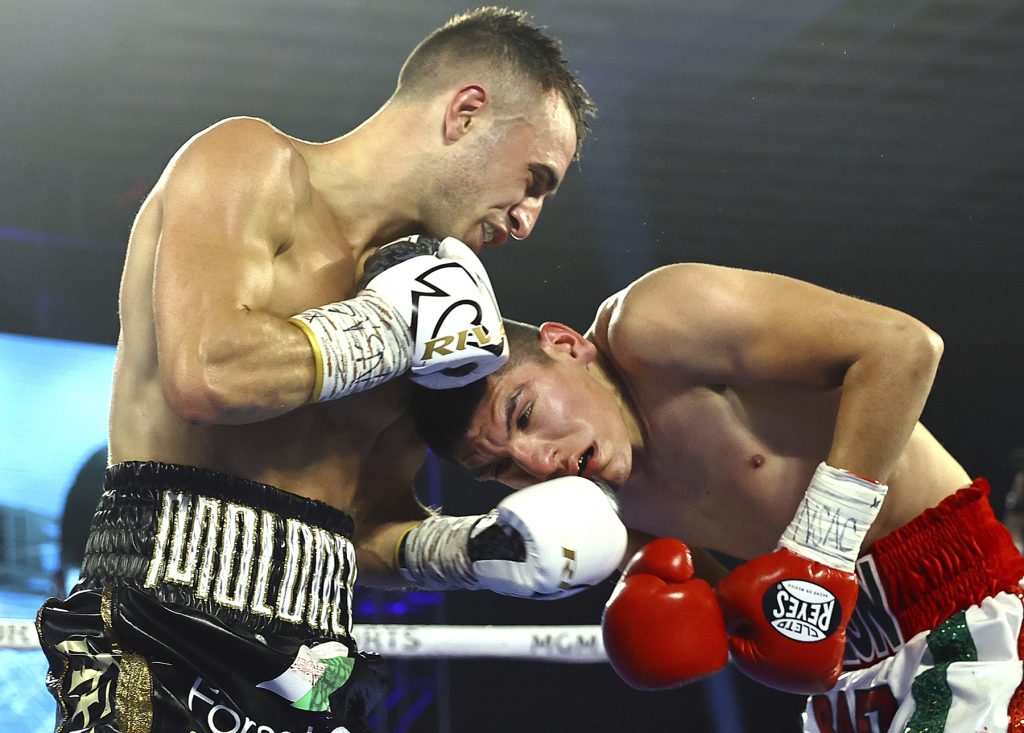 Jason Moloney & Leonardo Baez (Mikey Williams Top Rank)