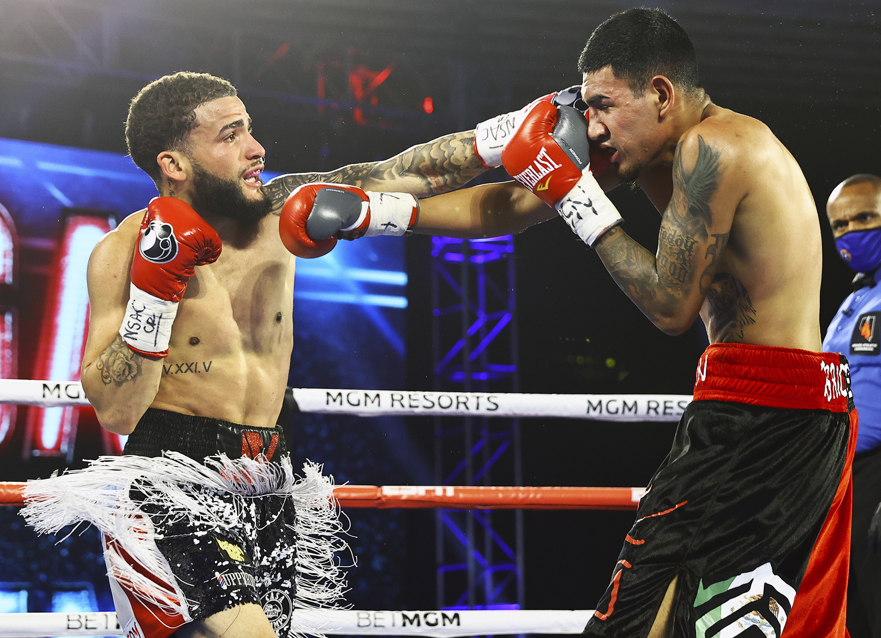 Josue Vargas & Salvador Briceño (Mikey Williams Top Rank)