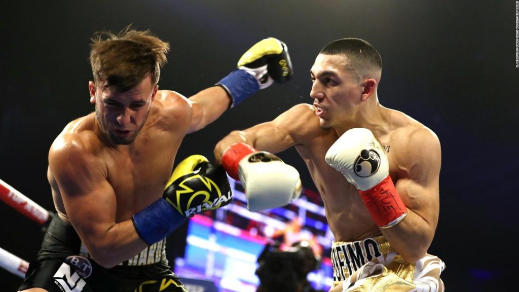 Mason Menard & Téofimo López (Mikey Williams Top Rank)