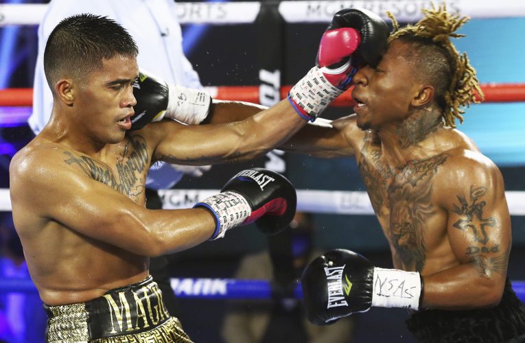 MICHAEL PLANIA DA LA SORPRESA ANTE JOSHUA GREER JR