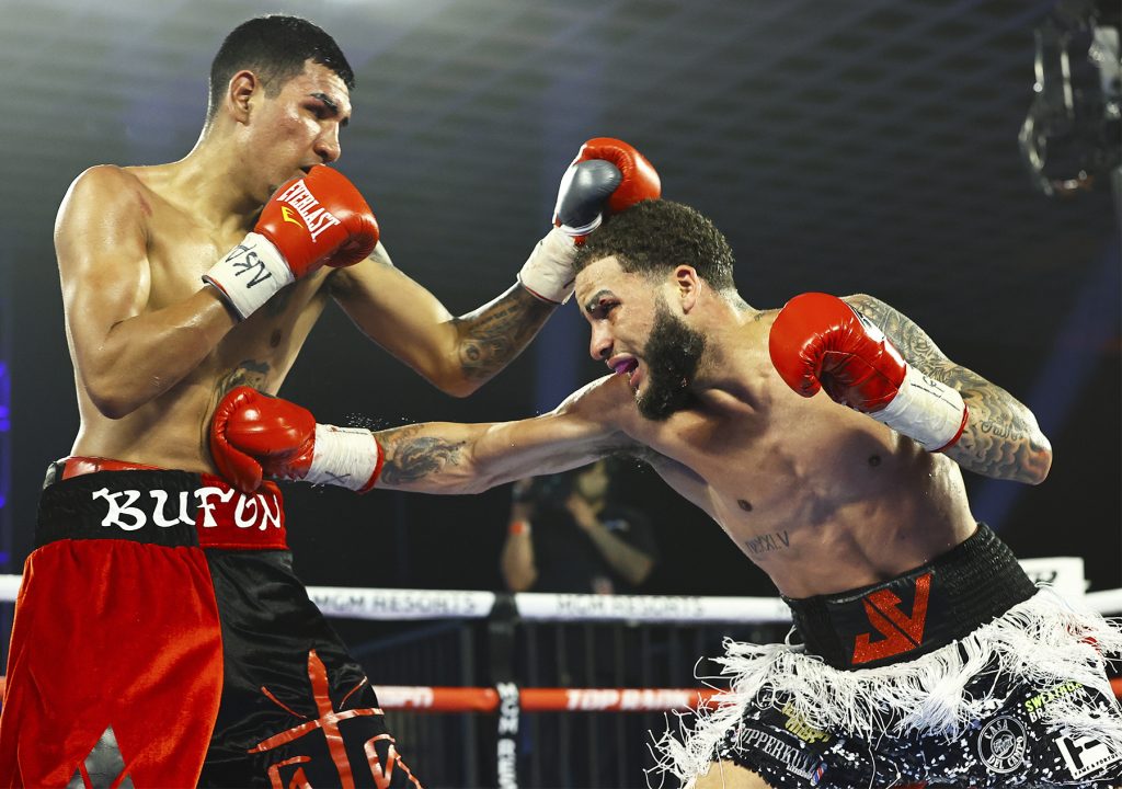 Salvador Briceño & Josue Vargas (Mikey Williams Top Rank)