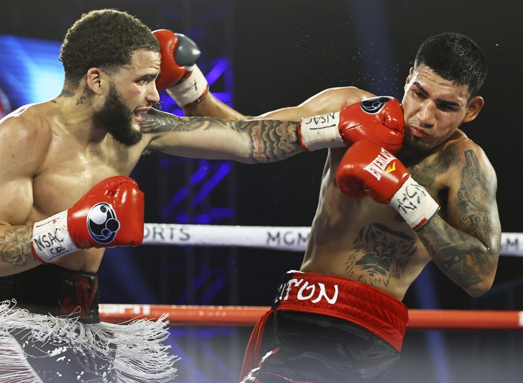 Josue Vargas & Salvador Briceño (Mikey Williams Top Rank)