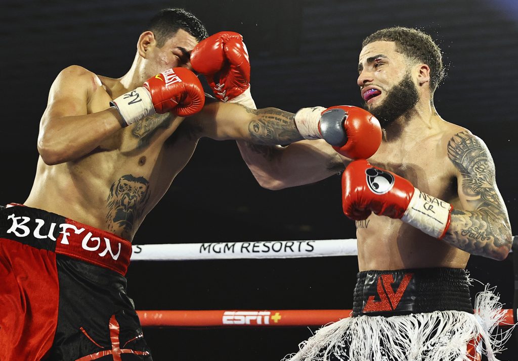 Salvador Briceño & Josue Vargas (Mikey Williams Top Rank)