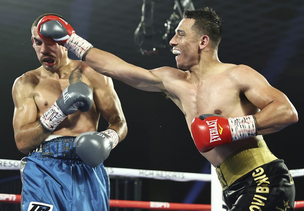 Andy Vences & Luis López (Mikey Williams Top Rank)