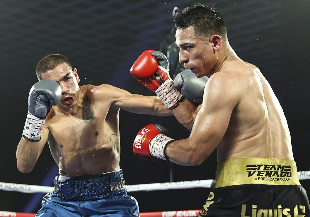 Andy Vences & Luis López (Mikey Williams Top Rank)