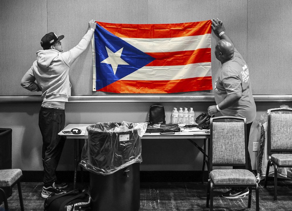 Edgar Berlanga Puerto Rico Bandera (Mikey Williams Top Rank)