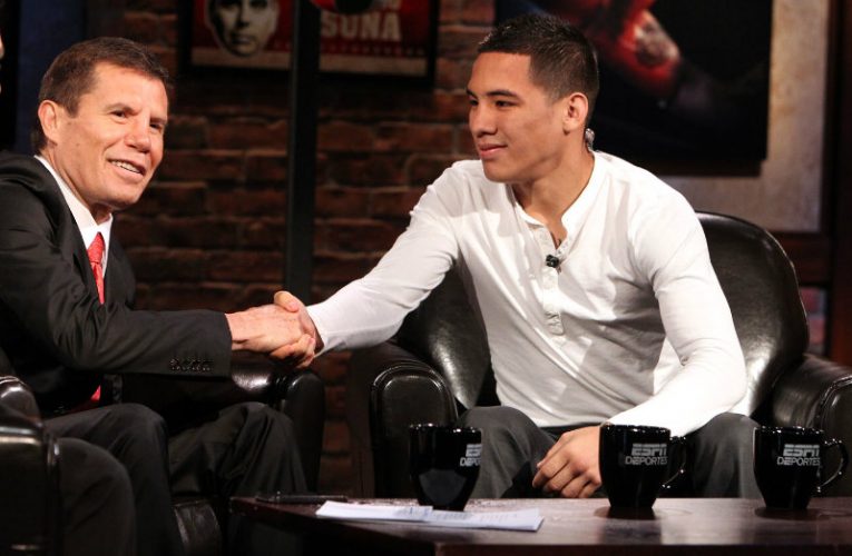 JULIO CÉSAR CHÁVEZ NO LE DA CHANCE A OSCAR VALDEZ ANTE BERCHELT