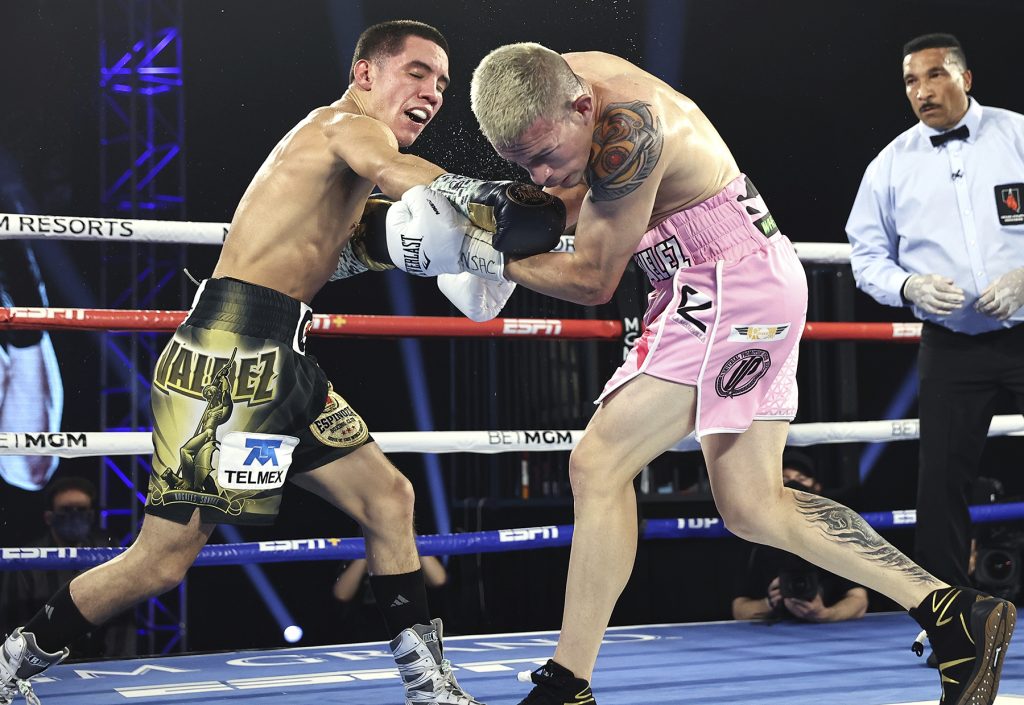 Oscar Valdez & Jayson Vélez (Mikey Williams Top Rank)