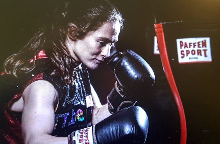 DELFINE PERSOON LISTA PARA MEDIRSE A KATIE TAYLOR EN REVANCHA