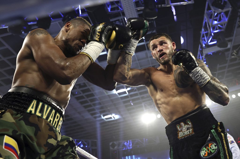 Eleider Álvarez & Joe Smith Jr (Mikey Williams Top Rank)