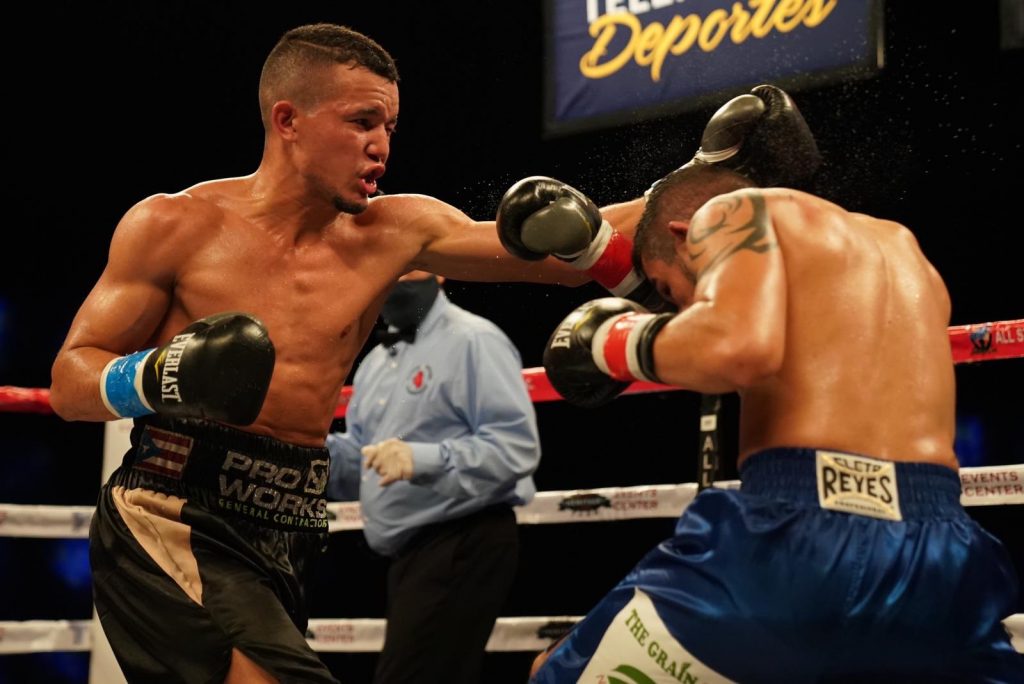 Orlando 'Zurdo de Oro' González (Top Rank)