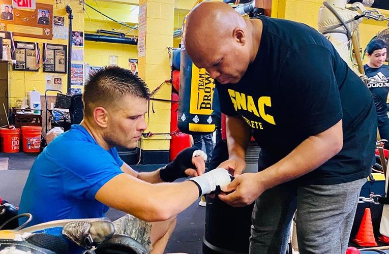 DEREVYANCHENKO SE PREPARA A FONDO PARA CHARLO