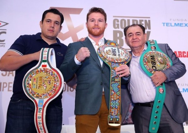 Eddy Reynoso, Canelo Álvarez & Chepo Reynoso (WBC)