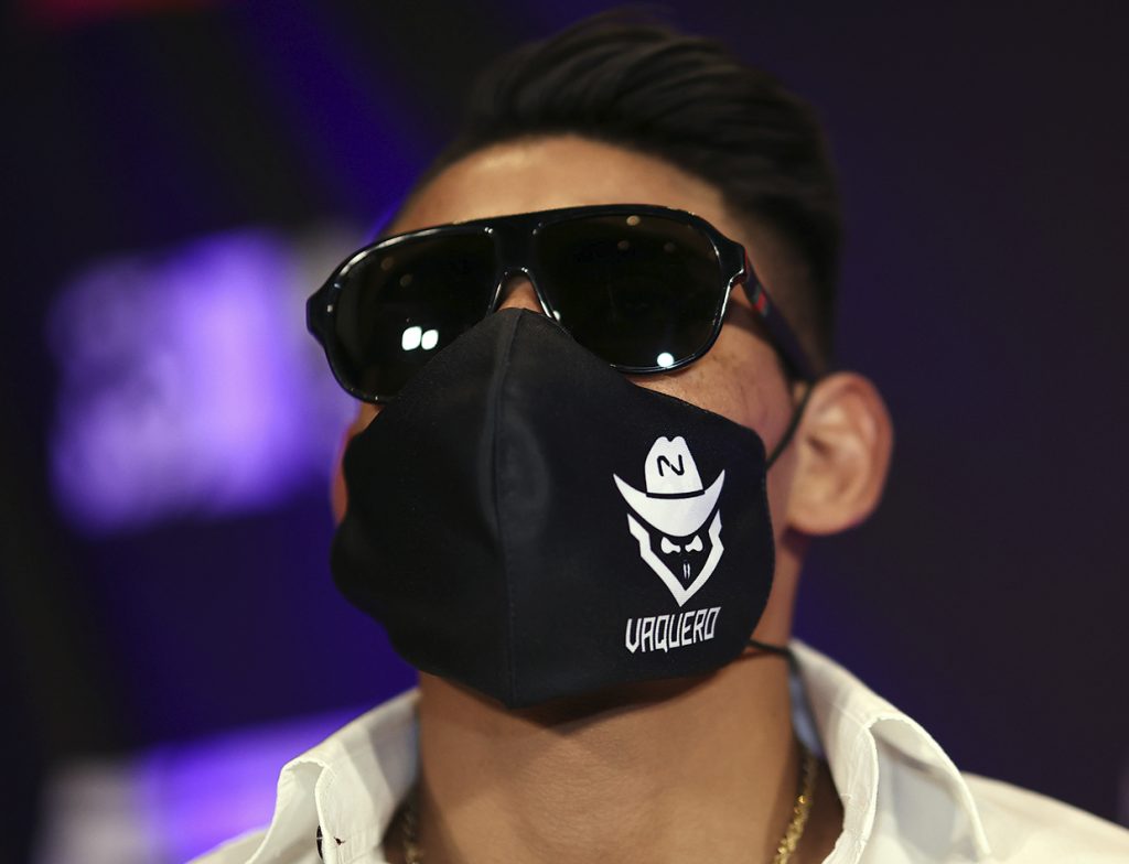 Emanuel Navarrete (Mikey Williams Top Rank)