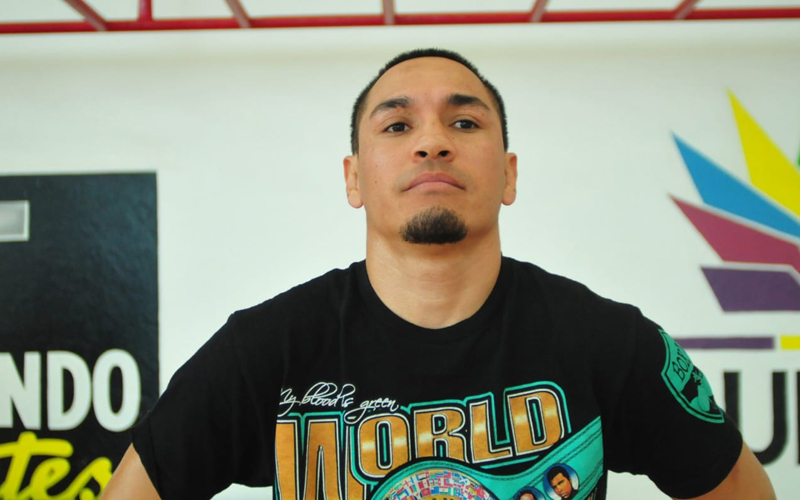 Gallo Estrada (WBC)
