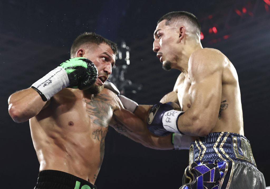 Vasyl Lomachenko & Teófimo López (Mikey Williams Top Rank)