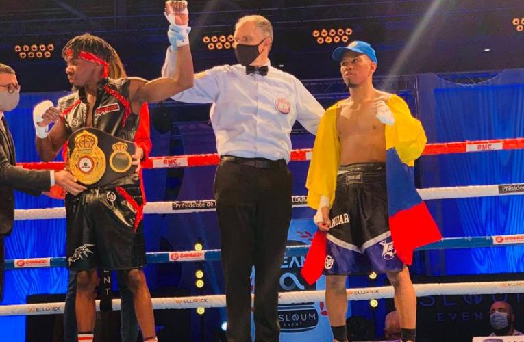 ELIE KONKI DOMINA A ANUAR SALAS Y CONSIGUE CINTURÓN AMB