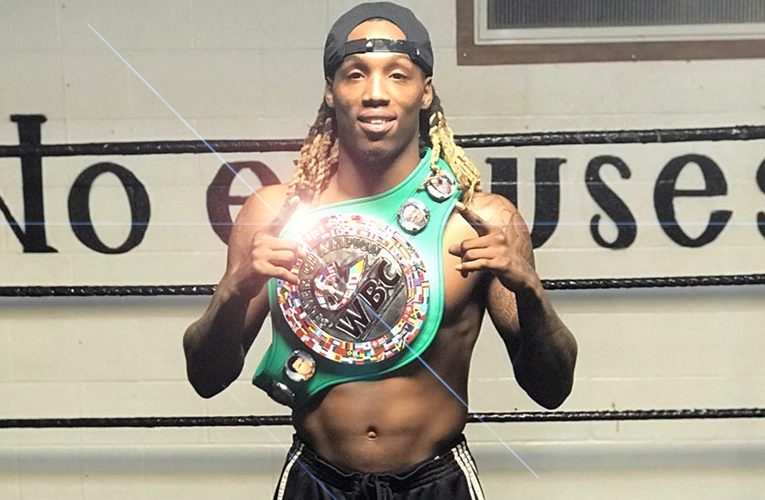 O’SHAQUIE FOSTER DEFIENDE CINTURÓN CMB CONTRA MICKY ROMÁN