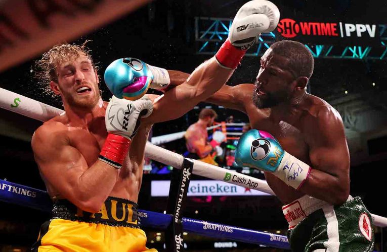 Floyd Mayweather sigue llenando sus bolsillos del dinero de sus haters