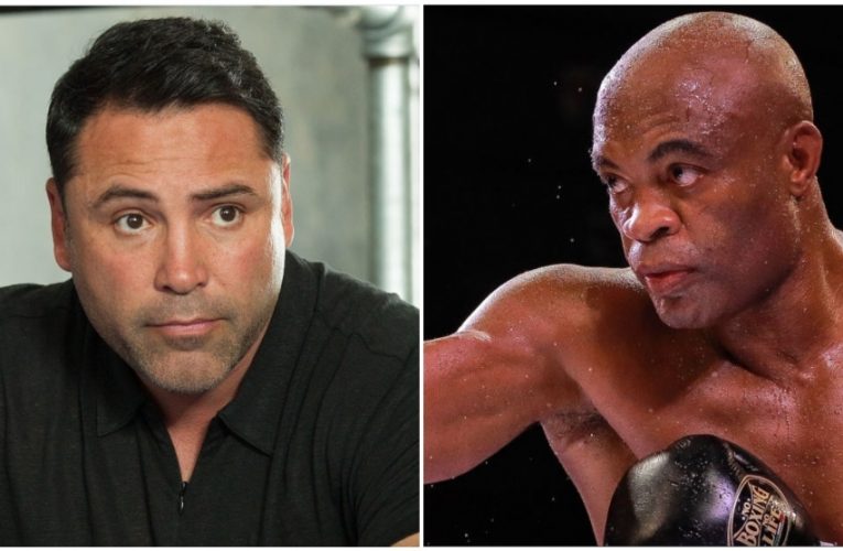 Oscar De La Hoya punta a Anderson Silva
