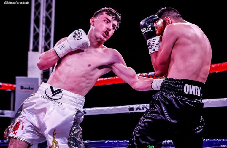 Johan Álvarez, sobrino del Canelo, vuelve a noquear